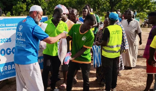 TDV ekipleri, Togo'da kurban eti dağıtımına başladı