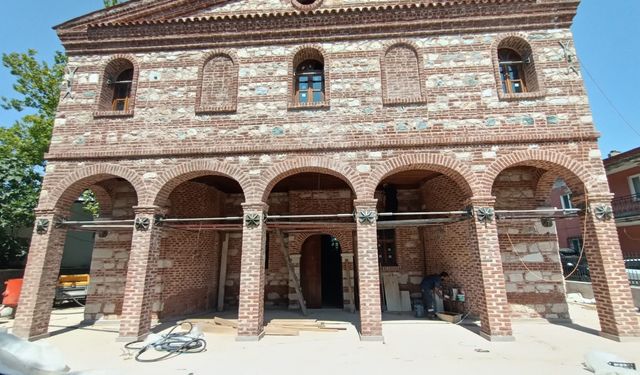Bursa'da onarımı tamamlanan Özlüce Camii ibadete açılıyor