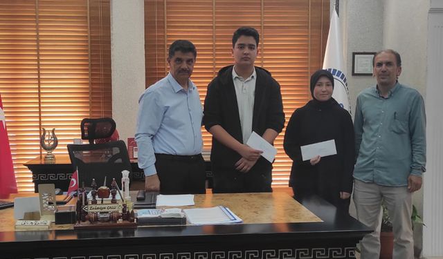 Dalaman'da öğrenciler ödüllendirildi