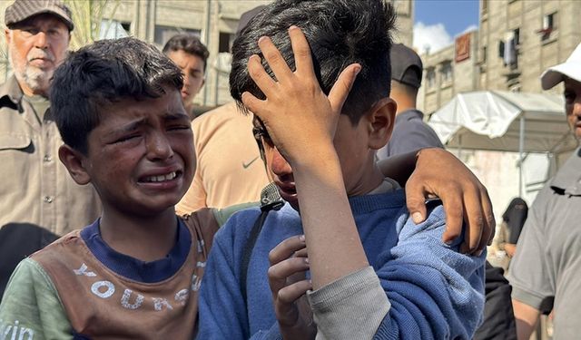 İşgalcilerin Gazze'de yardım almak isteyen Filistinlilere yönelik saldırısında 27 kişi şehit oldu