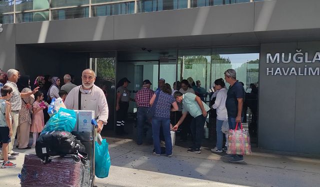 Muğla hacıları yurda döndü