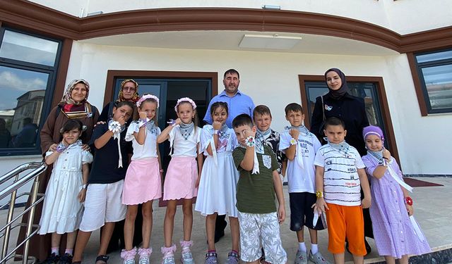 Arifiyeli minikler Filistin'e destek oldu