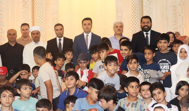 Bağlar  Kaymakamı Özdemir, camide çocuklarla buluştu