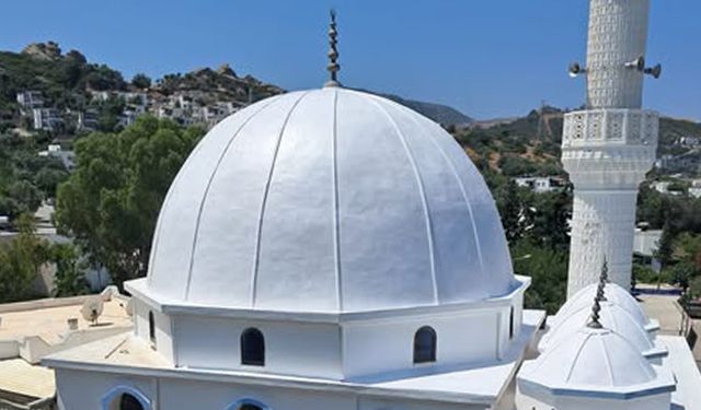 Bodrum'daki camilerde yaz temizliği