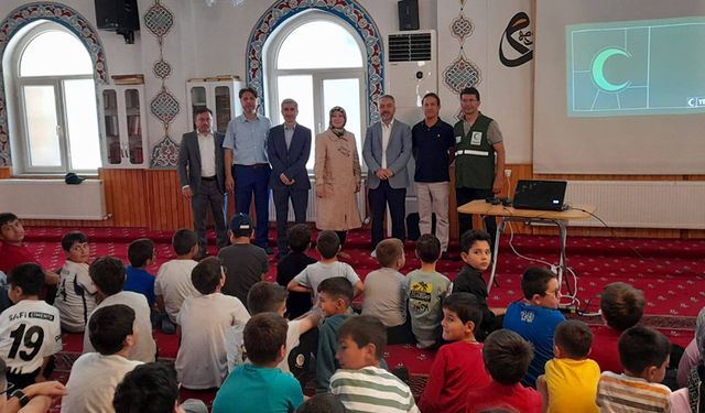 Çorum'da Kur'an kursu öğrencileri bağımlılık hakkında bilgilendirildi