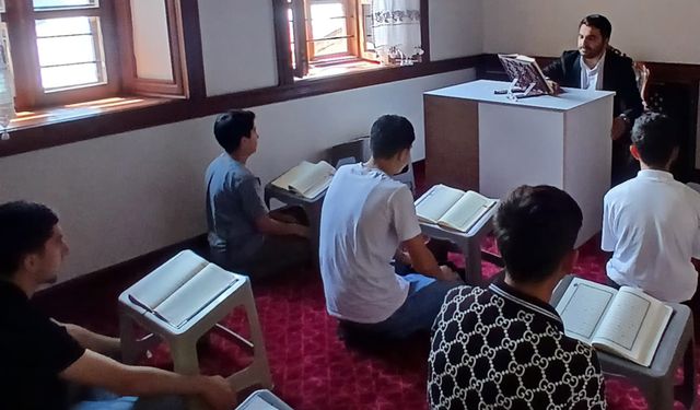 Erzurum'da Daru'l Huffaz'a hafızlardan yoğun ilgi