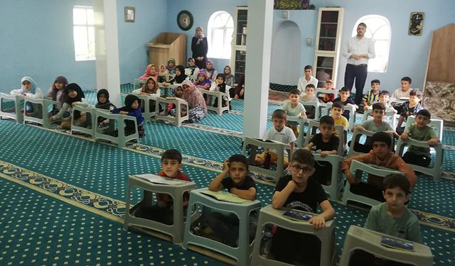 Hakkari'de Yaz Kur’an Kurslarına yoğun ilgi