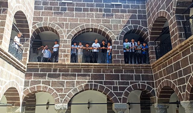 Hakkari'de kardeşlik kampı gerçekleştirildi