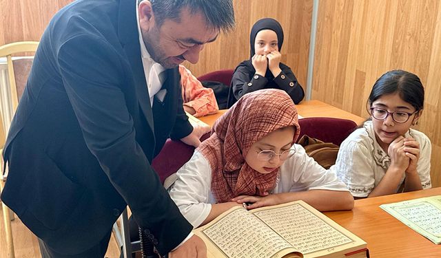 Müftü Ayvaz, Yaz Kur’an Kursu öğrencileriyle bir araya geldi