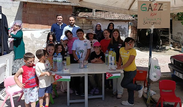 Çorum'da çocuklar, Gazze için limonata sattı