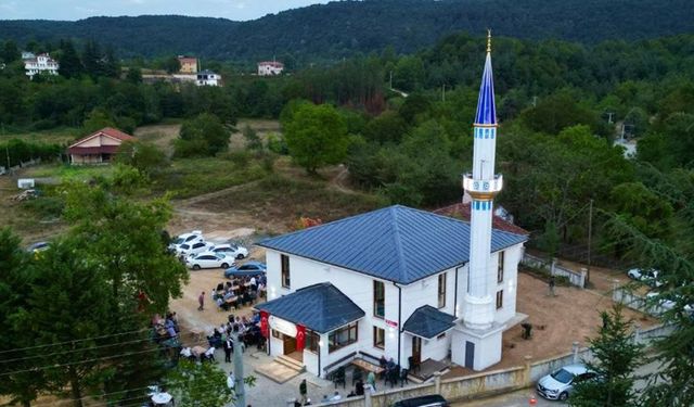 Düzce Saz Köyü Camii yeniden ibadete açıldı