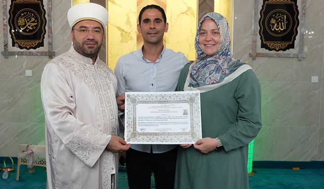 Amerikan Emily, Erzincan'da Müslüman oldu