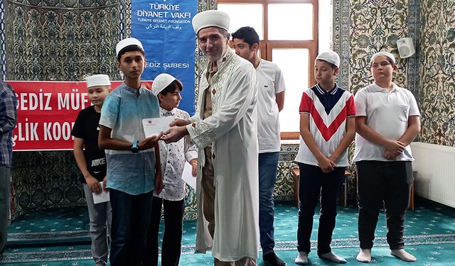 Gediz'de Yaz Kur’an Kursu öğrencileri yarıştı