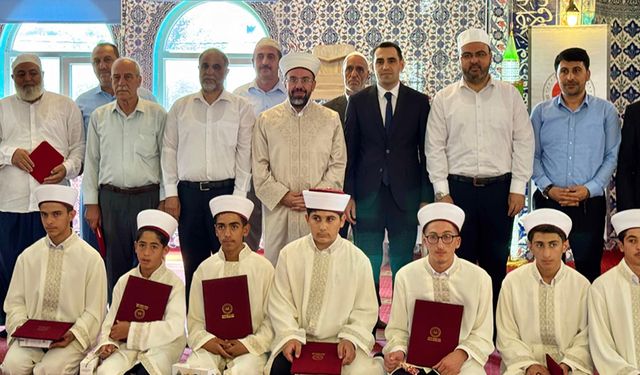 Hani'de hafızlar icazet aldı