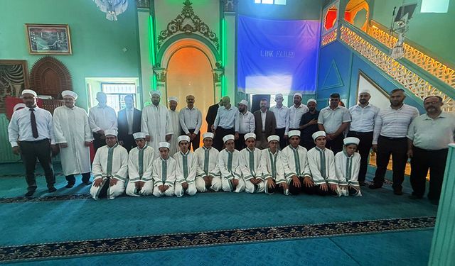 Yalvaç'ta hafızlar icazet sevinci yaşadı