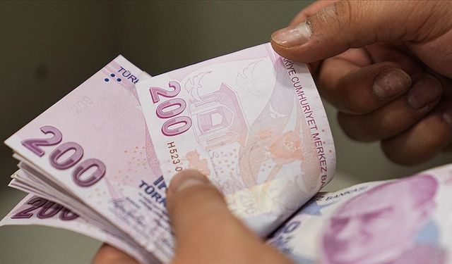 Memur ve memur emeklilerinin 2026-2027'deki zam oranlarına ilişkin karar Resmi Gazete'de