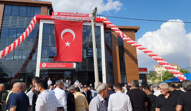 Elmalı'da müftülük külliyesi hizmete açıldı