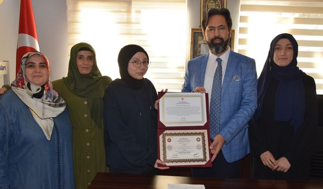 Espiye’de hafızlar belge aldı