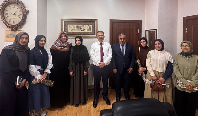Vali Turan, Müftülük stajyer öğrencileriyle buluştu