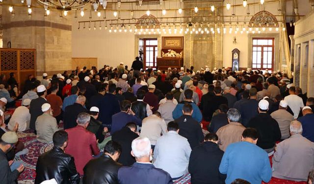 Konya'da Filistin için dua edildi