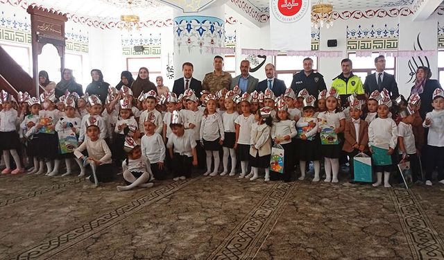 Oltulu minikler Bed-i Besmele heyecanı yaşadı