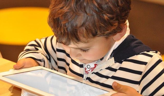 15 yaşını doldurmayan çocuklar sosyal ağlara giremeyecek