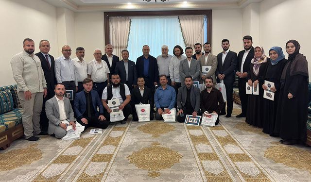 Adana'da dereceye giren din görevlileri ödüllendirildi