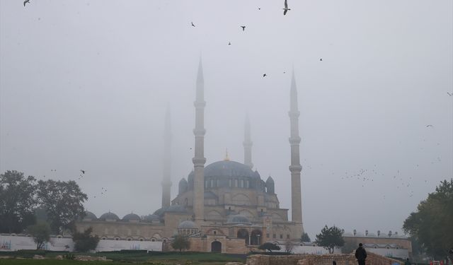 Edirne ve Tekirdağ'da sis etkili oldu
