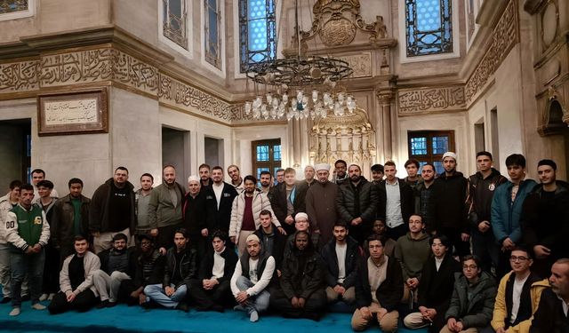 Bağcılarlı gençler Eyüp Sultan Camii'nde buluştu