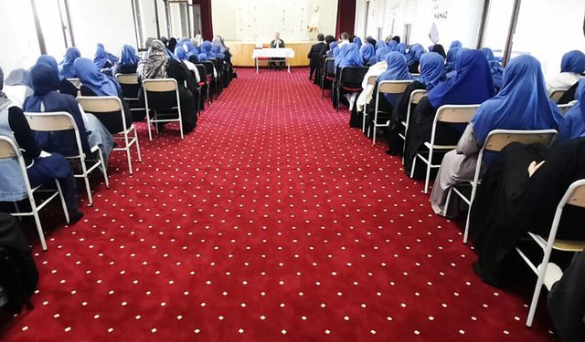 Düzce Konuralp Kız Hafızlık Kur’an Kursu mezunlarını verdi