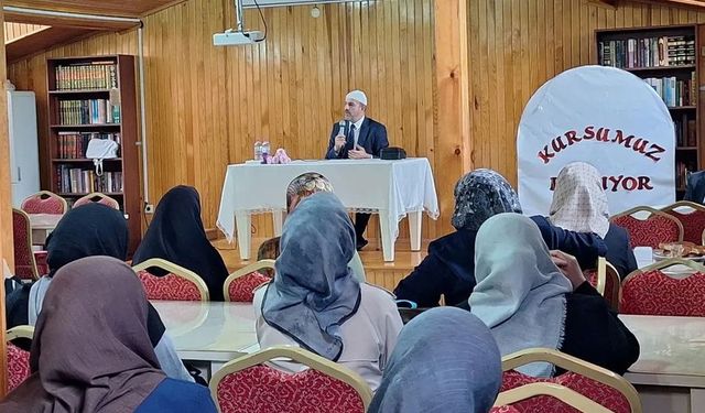 Esenler'de bağımlılıkla mücadele semineri