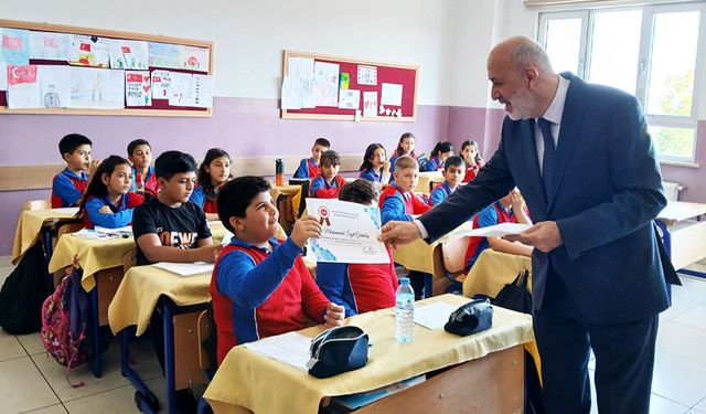 Isparta'da öğrenciler din görevlilerine mektup yazdı