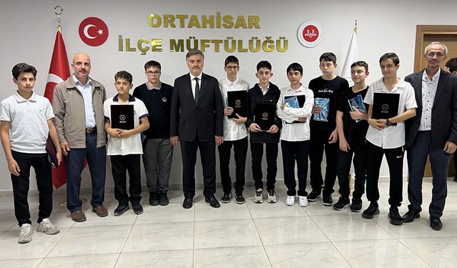 Ortahisar'da hafızlar belge aldı