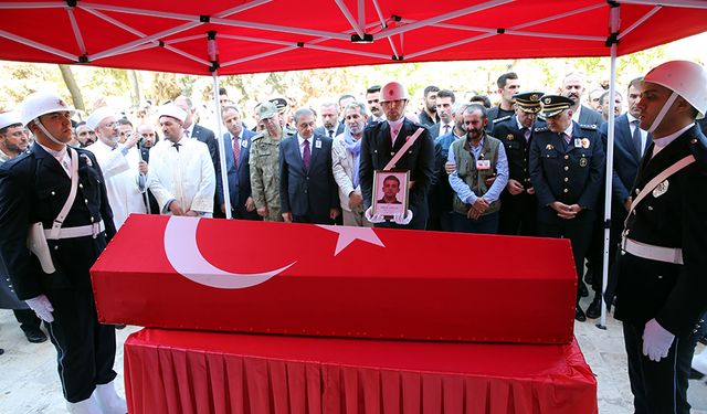 Şehit polis memuru Ömer Amilağ, Şanlıurfa'da ebediyete uğurlandı