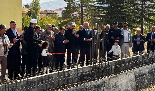 Sürgü Mahallesi Camii'nin temeli atıldı
