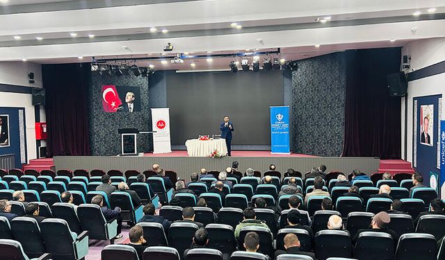 Aziziye'de "Din Hizmetlerinde Verimlilik" konferansı düzenlendi
