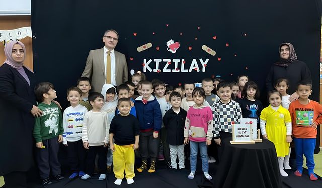 Bağcılar'da minikler Kızılay Haftasını kutladı
