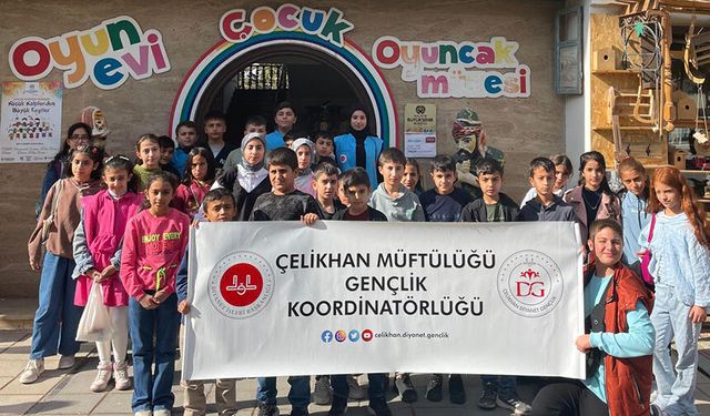 Çelikhan'da gençler fuarda buluştu