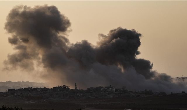 İşgalciler, Lübnan'ın güneyine hava saldırıları başlattı