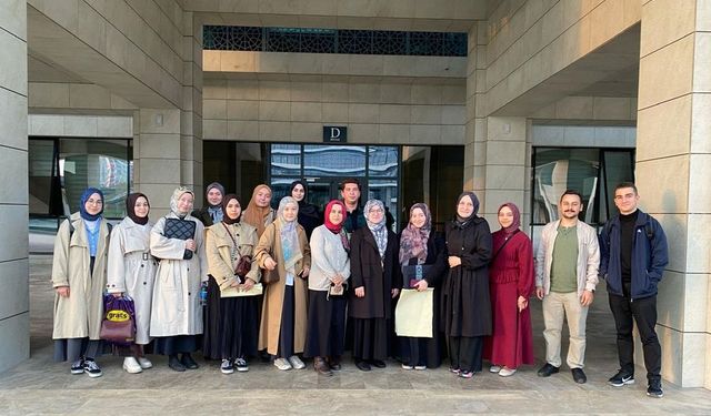 Üniversiteli gençler TDV gönüllü çalışmalarına katılıyor