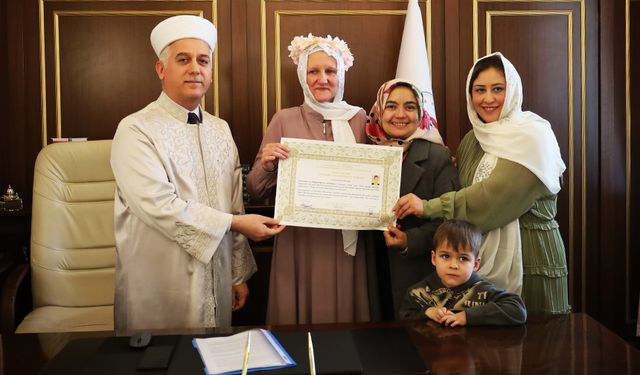 İSLAM'I ARAŞTIRDIKÇA GÖNLÜM HUZUR BULDU