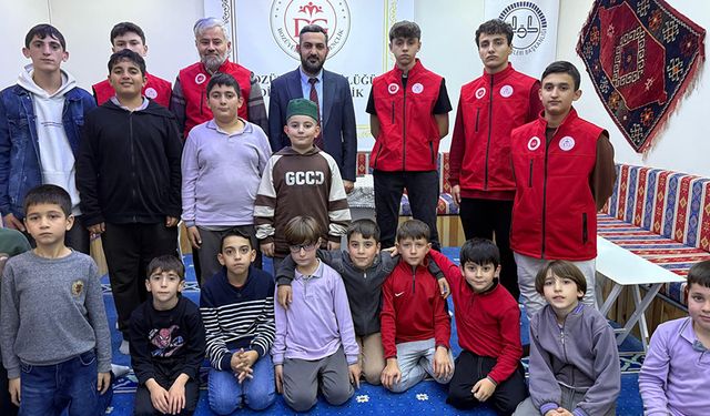 Bozüyük'te genç gönüller çocuk gönüllerle buluştu