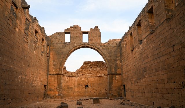 Busra Antik Kenti, İslam dönemlerine ait izler taşıyor