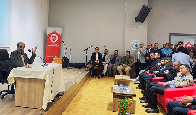 Dr. Demirbağ: İnsanlığın bugün kaybettiği en büyük değer, dürüstlüktür