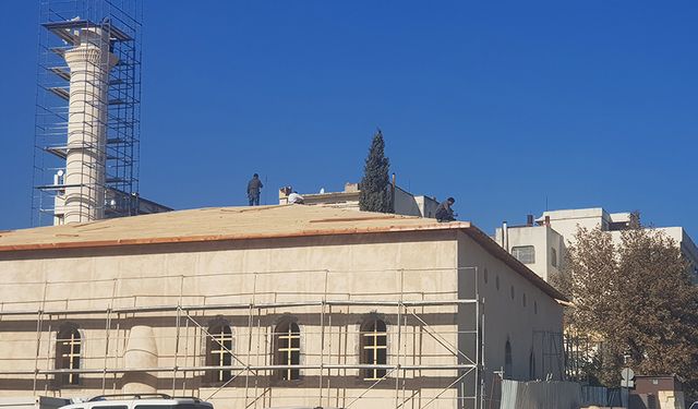 Depremlerde zarar gören 160 yıllık Dervişiye Camii yeniden yükseliyor