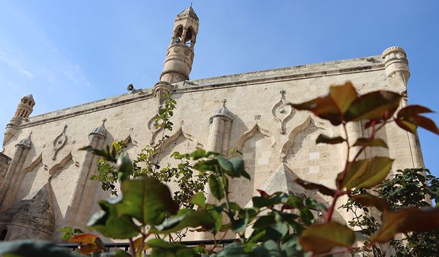 TARİHİN İZLERİ ŞANLIURFA'DAKİ "FIRFIRLI CAMİİ"NDE