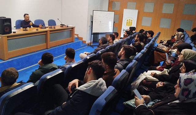 Malatya'da "İrfan Mektebi" konferansları sürüyor