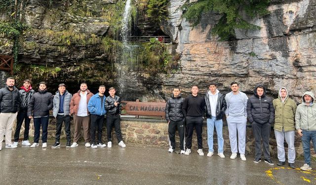 Müftülükten üniversite öğrencilerine kültür gezisi