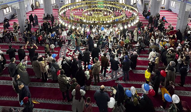 Pendik'te 'Cami-Çocuk Şenliği' düzenlendi