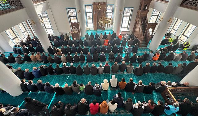 İkizce TOKİ Camii ilk cuma namazıyla ibadete açıldı